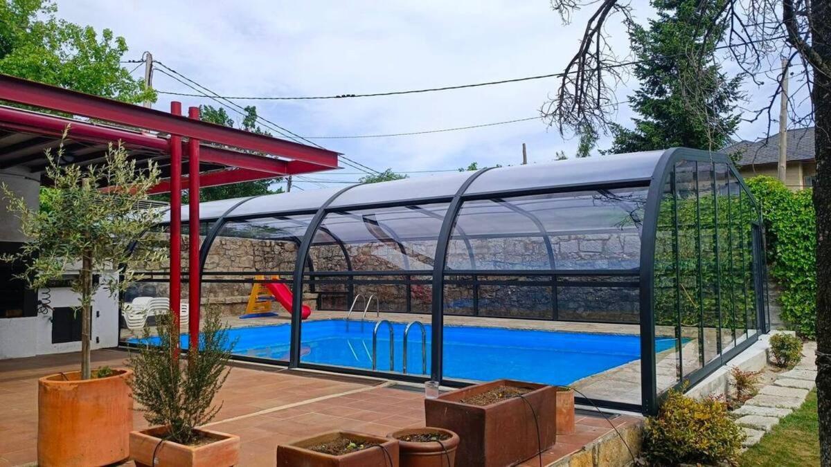 Villa Fantástica vivienda con amplio jardín y piscina Cercedilla Exterior foto