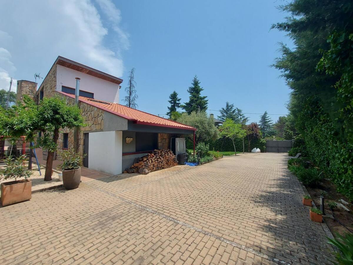 Villa Fantástica vivienda con amplio jardín y piscina Cercedilla Exterior foto